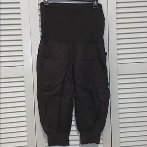 Maternity Capri pants